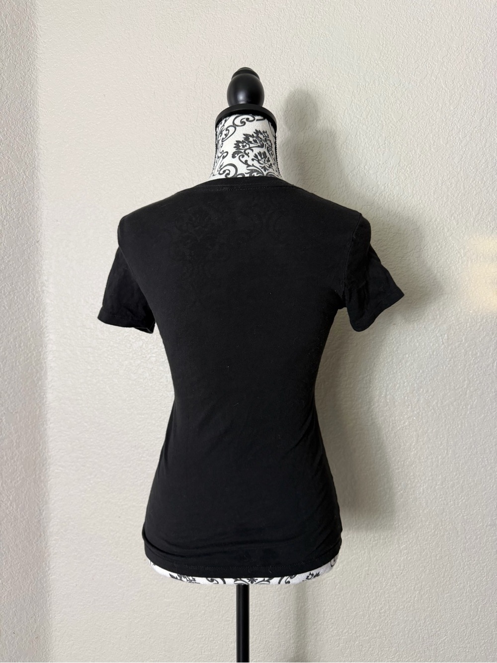 Mighty Fine American McGee’s Alice shirt - Picture 2 of 3